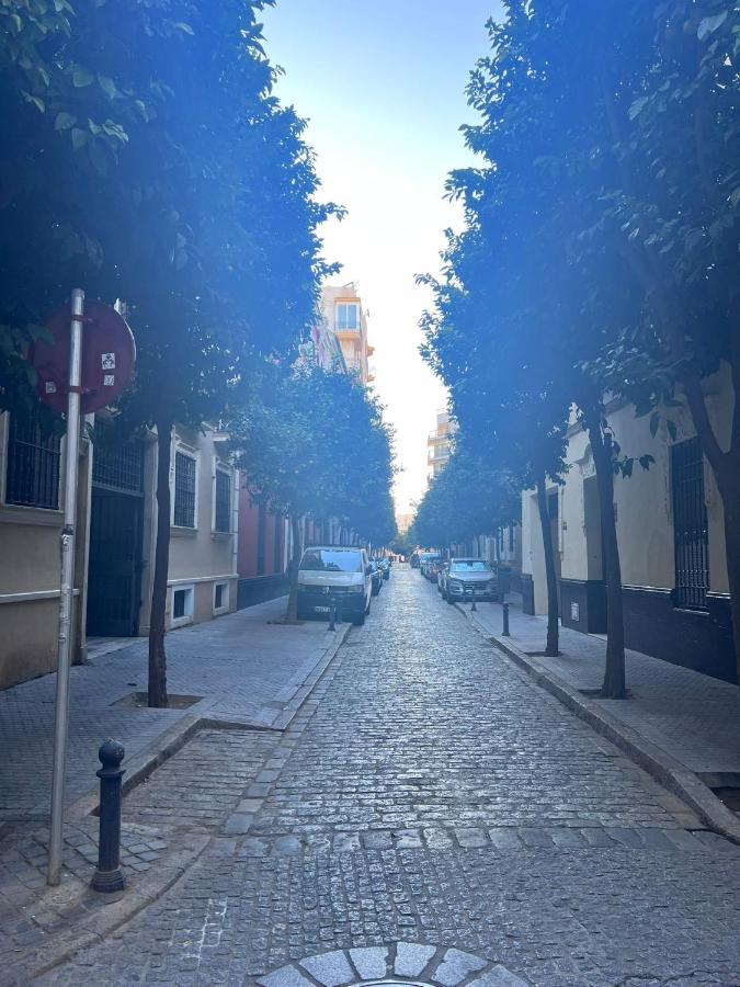 Apartamento Turistico R. Gonzalez Abreu Sevilla Kültér fotó