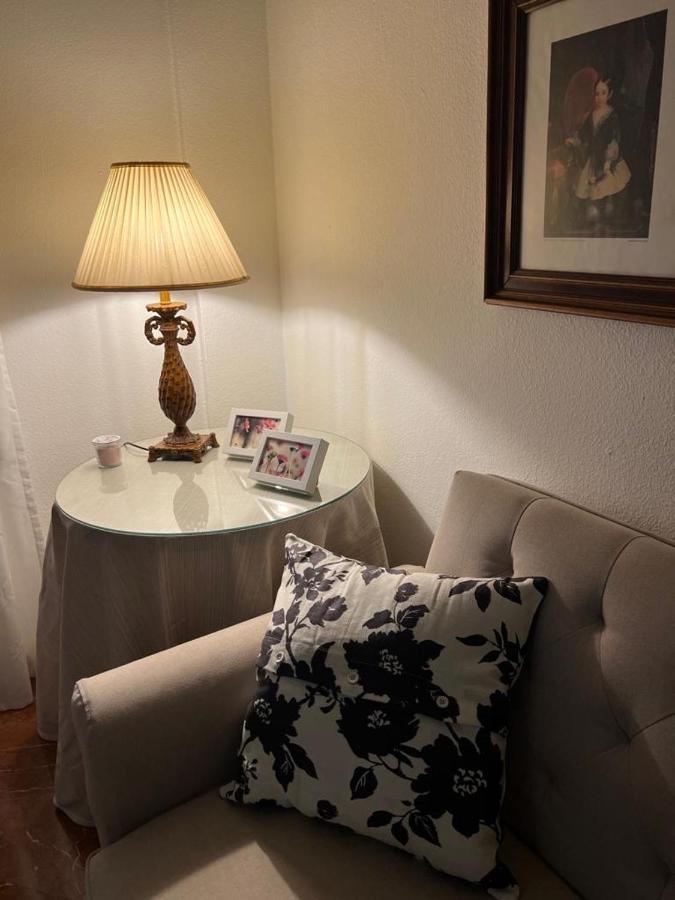 Apartamento Turistico R. Gonzalez Abreu Sevilla Kültér fotó