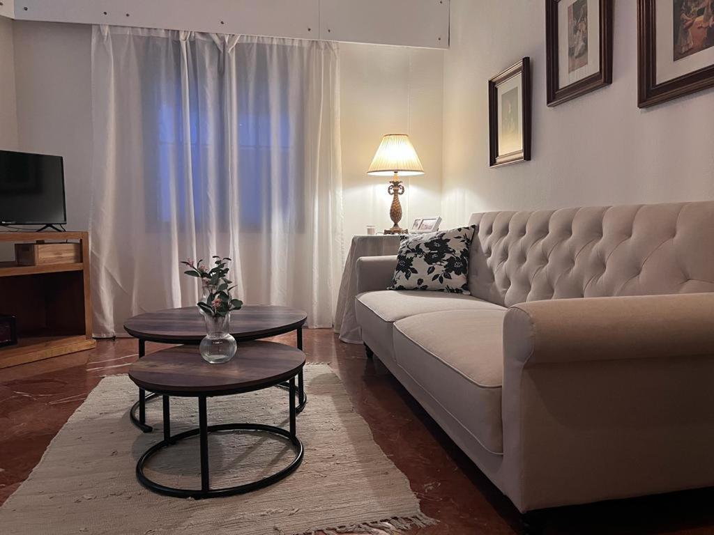 Apartamento Turistico R. Gonzalez Abreu Sevilla Kültér fotó
